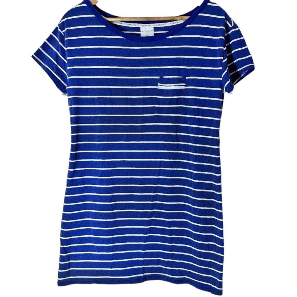Liz Claiborne Blue and White Long T-shirt Gently Used Size Small